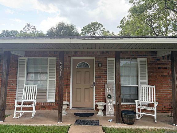 3rd image of 6801 Oak Park Dr
