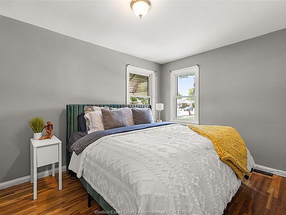 3rd image of 2780 Dominion Blvd