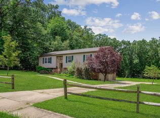 2 Brook Dr, Milltown, NJ 08850