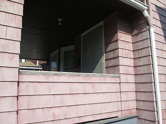 5th image of 10809 Massie Ave