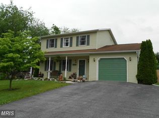 12523 Randy Dr, Greencastle, PA 17225