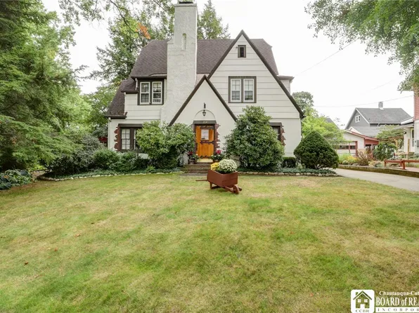 164 Buffalo St, Jamestown, NY 14701