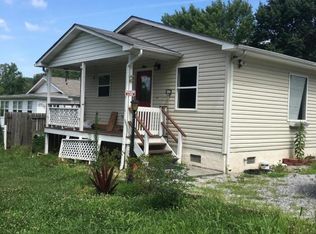 607 Garden Ave, Oliver Springs, TN 37840