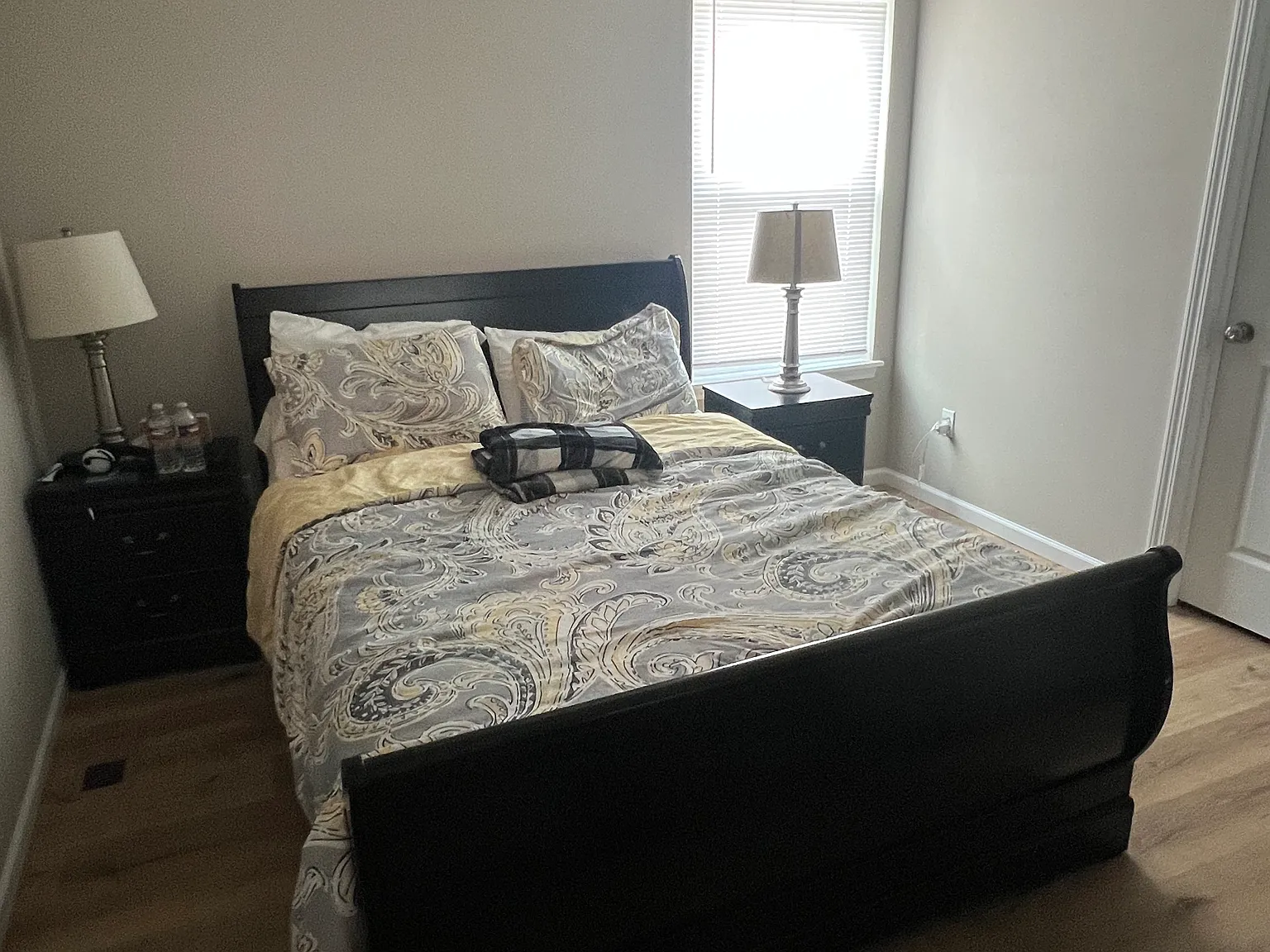 305 Sanford Ave — Photo 3