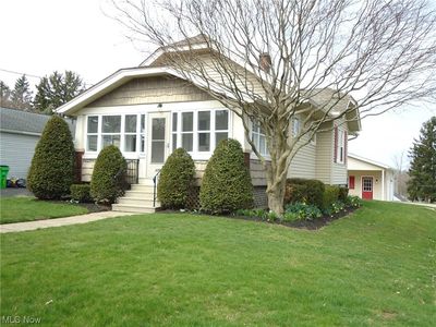 379 E Hopocan Ave, Barberton, OH, 44203