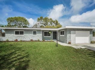 638 Orangewood Dr, Dunedin, FL 34698