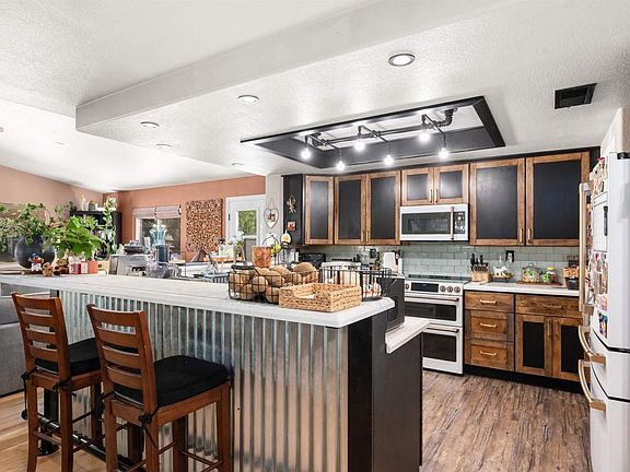 5th image of 16734 Georgios Way