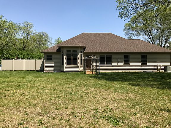4th image of 26119 W Bonnell Ct