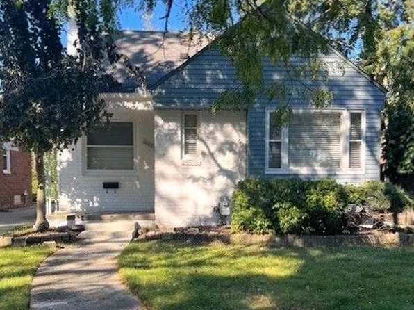 20951 Beaufait St, Harper Woods, MI 48225