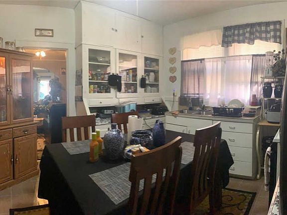 4th image of 2453 Cleveland Blvd