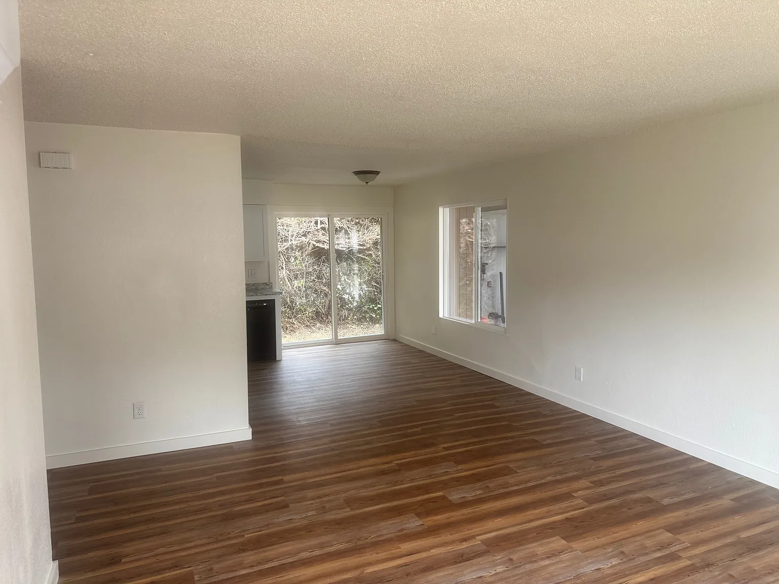 660 Hueners Lane - B — Photo 4