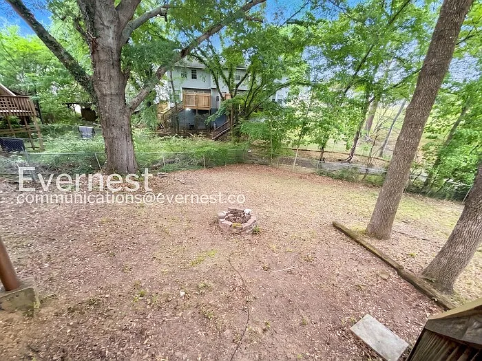 335 Jamestown Manor Dr — Photo 16