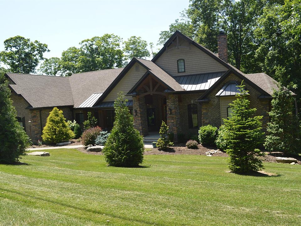 1st image of 316 Avawam Dr