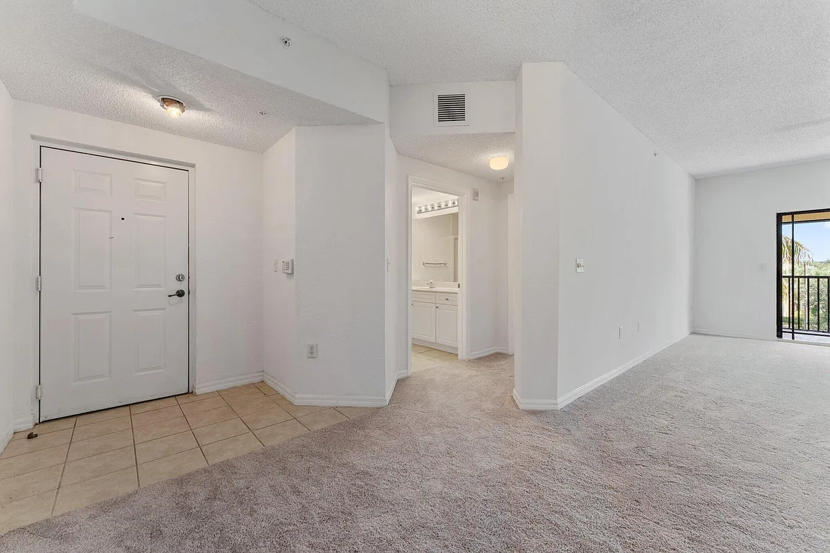 Building Photo - 2727 Anzio Ct #301
