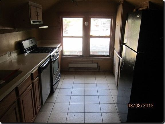 5th image of 1118 S Troost Ave