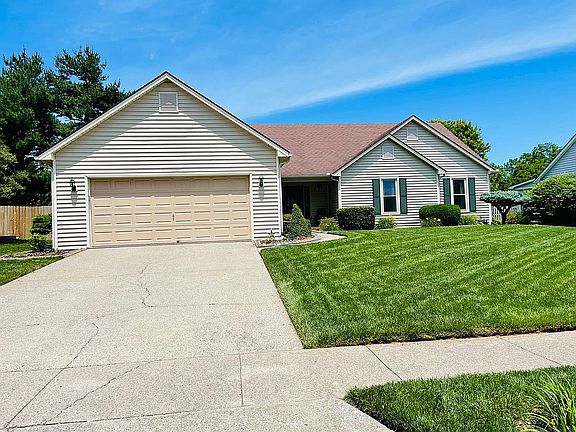 3rd image of 230 Ashby Cir