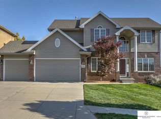 14741 Black St, Bennington, NE 68007