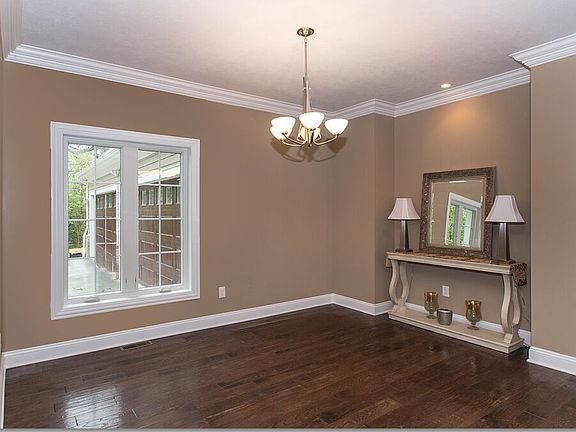 3rd image of 31139 Fairmount
