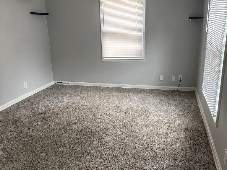 834 Sarcee Ave — Photo 7