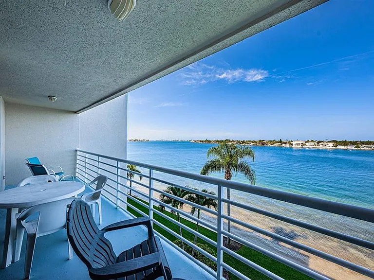 6093 Bahia Del Mar Cir #478 — Photo 19