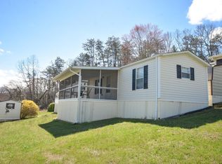 75 K Ln, Franklin, NC 28734