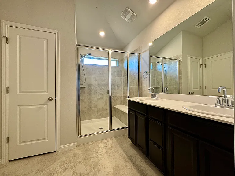 160 Sun Ray Dr — Photo 9