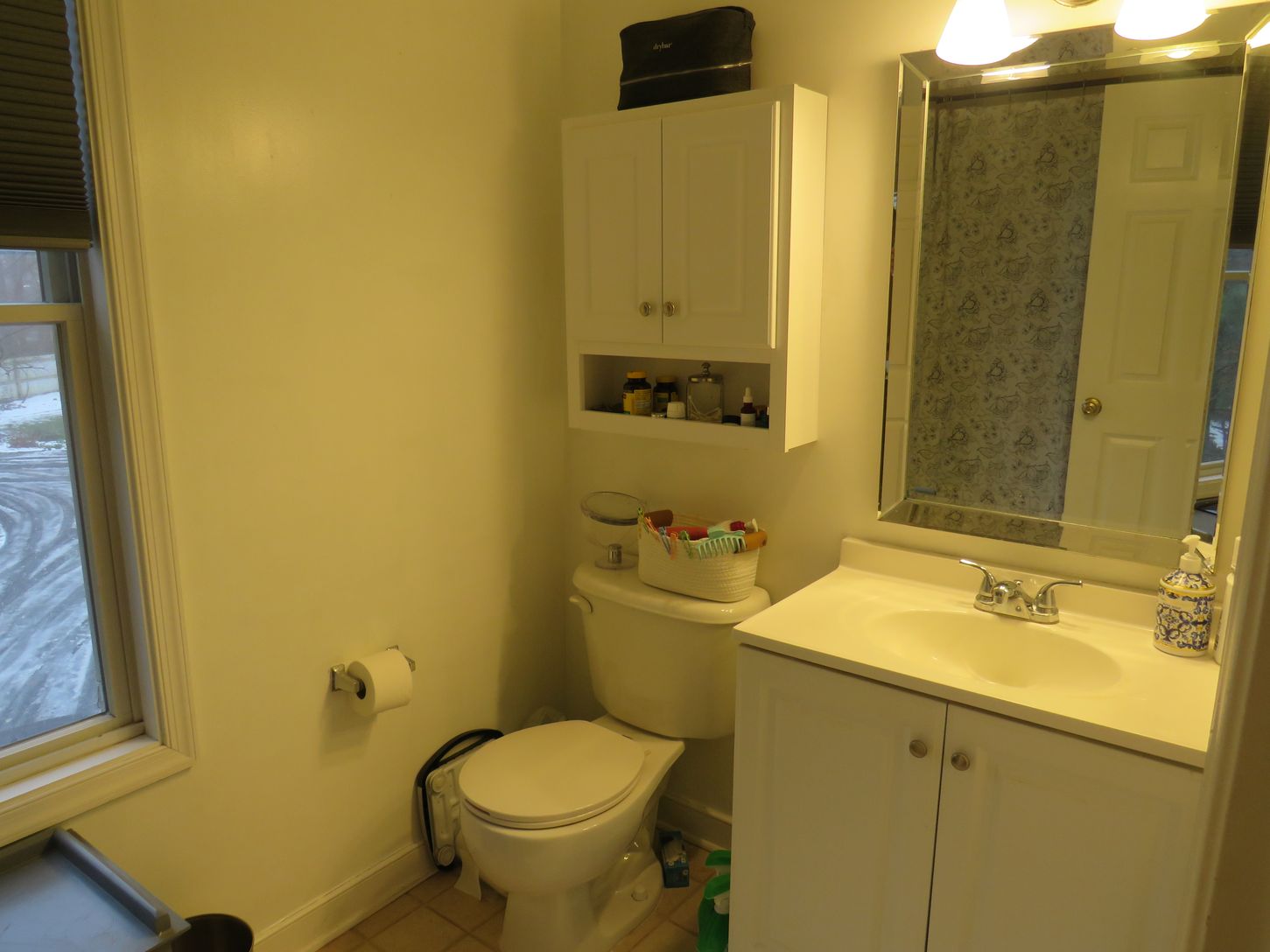  upstairs bathroom