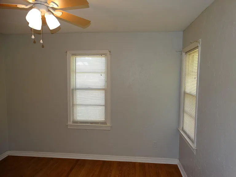 2101 Brighton Ave — Photo 17