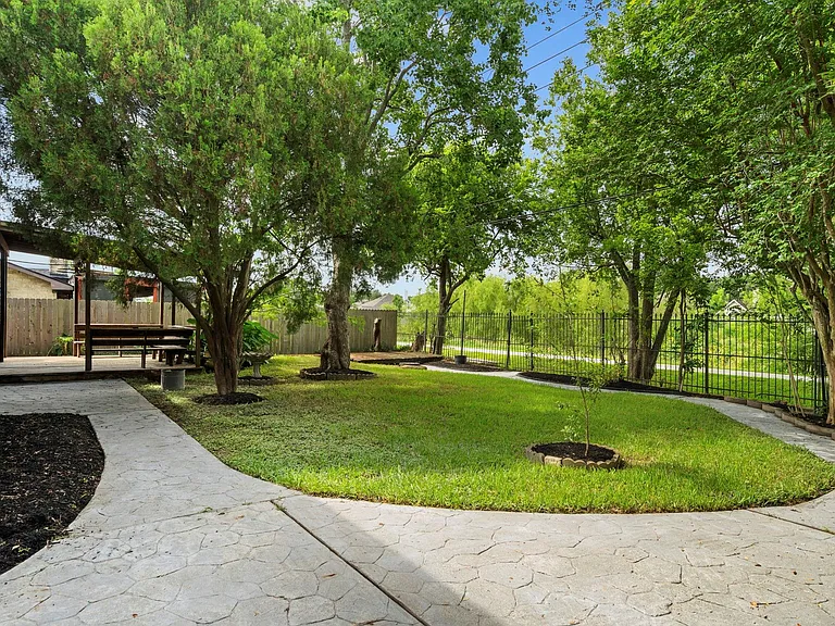 11118 Sagecountry Dr — Photo 39