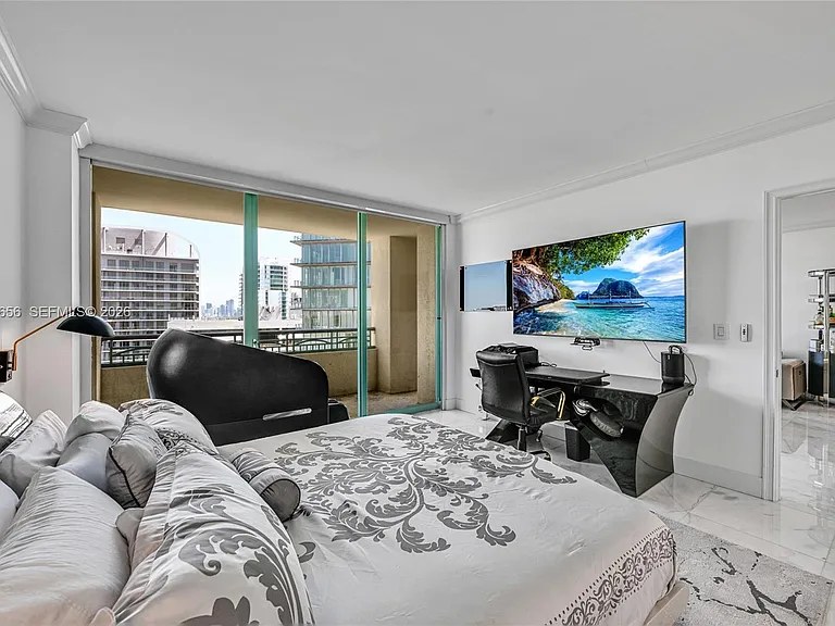3350 SW 27th Ave #1908 — Photo 3