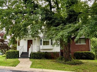 9815 Cottrell Ter, Silver Spring, MD 20903