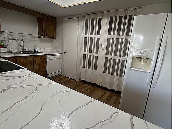3rd image of 430F Banana Cay Dr #F