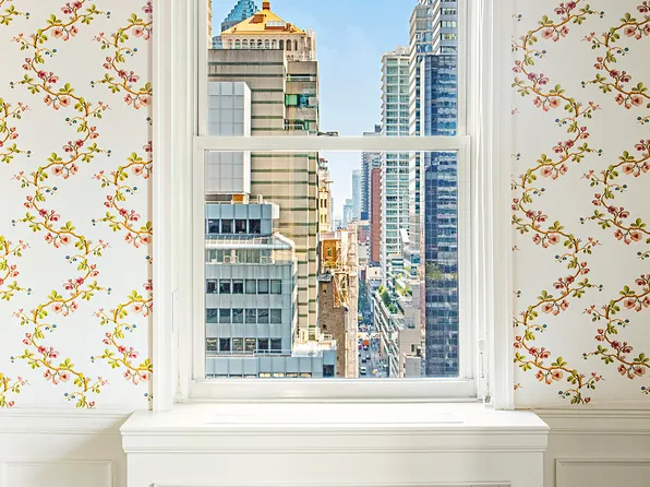 781 5th Avenue image 11 of 15