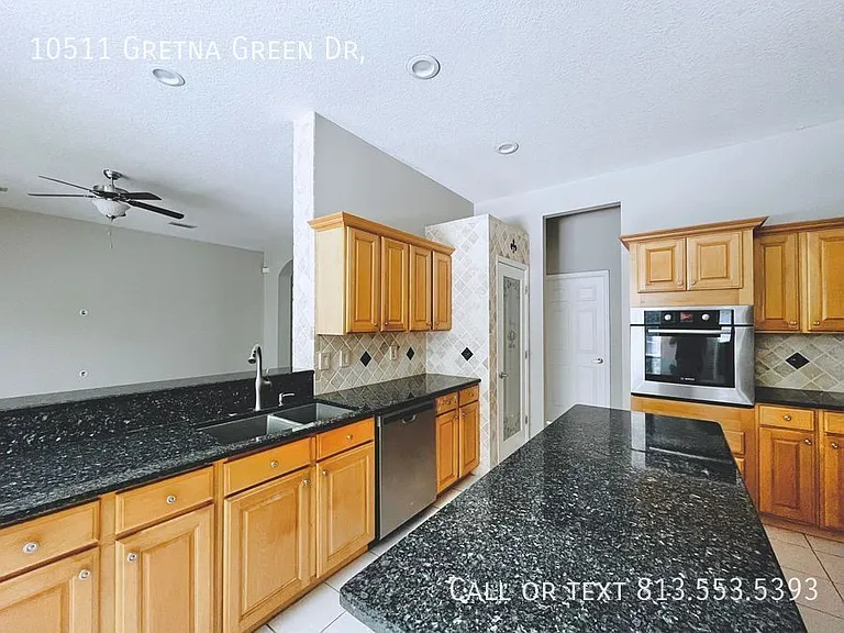 10511 Gretna Green Dr — Photo 11
