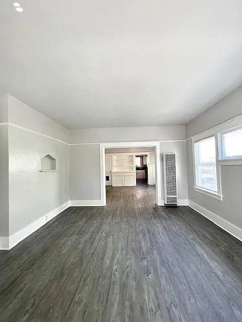 1731 E Broadway — Photo 2