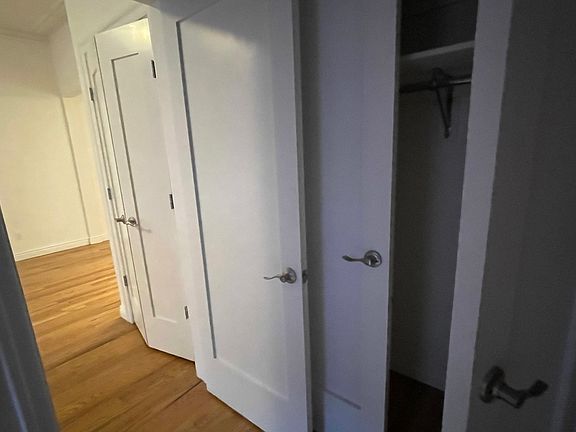 3rd image of 53 W 70th St #3FW