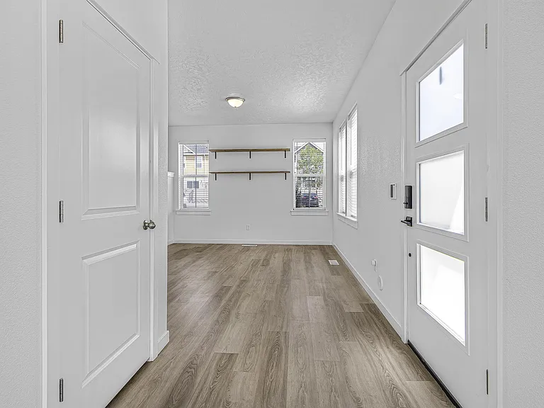 5987 S Jessenia Ln — Photo 17