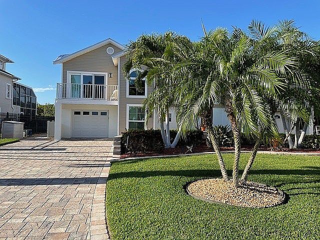 Front view of home