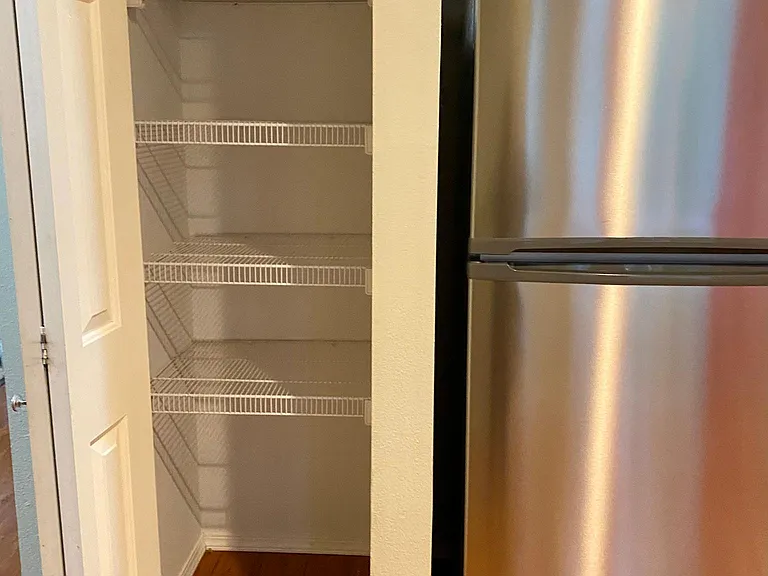 Kitchen pantry