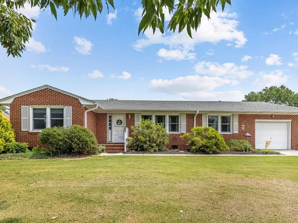740 Rebecca St, Franklin, VA 23851