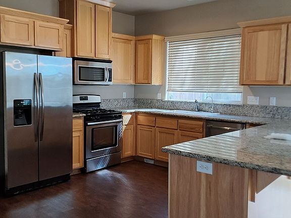 4th image of 2204 Estes Rd