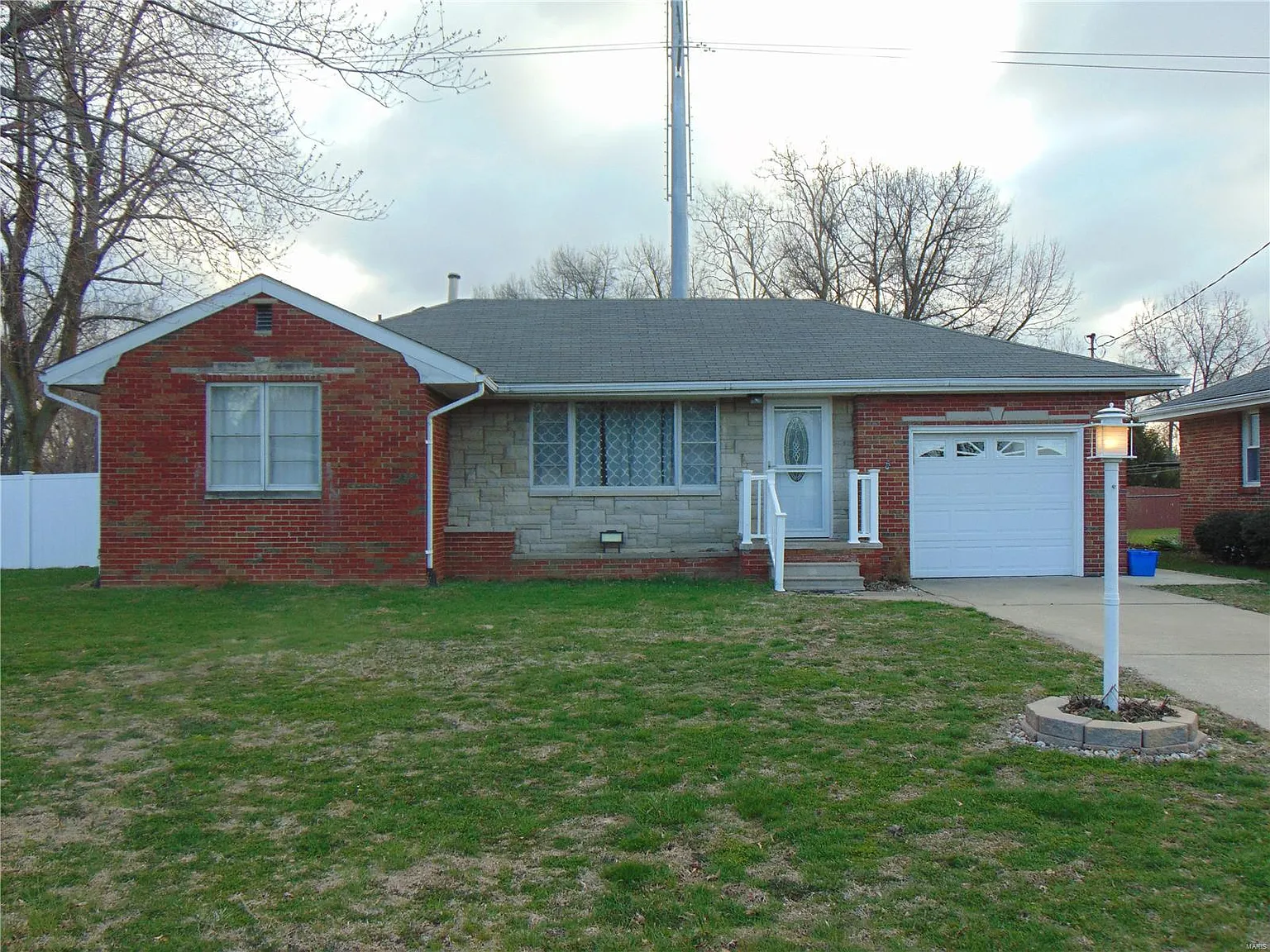 533 California Ave photo 1