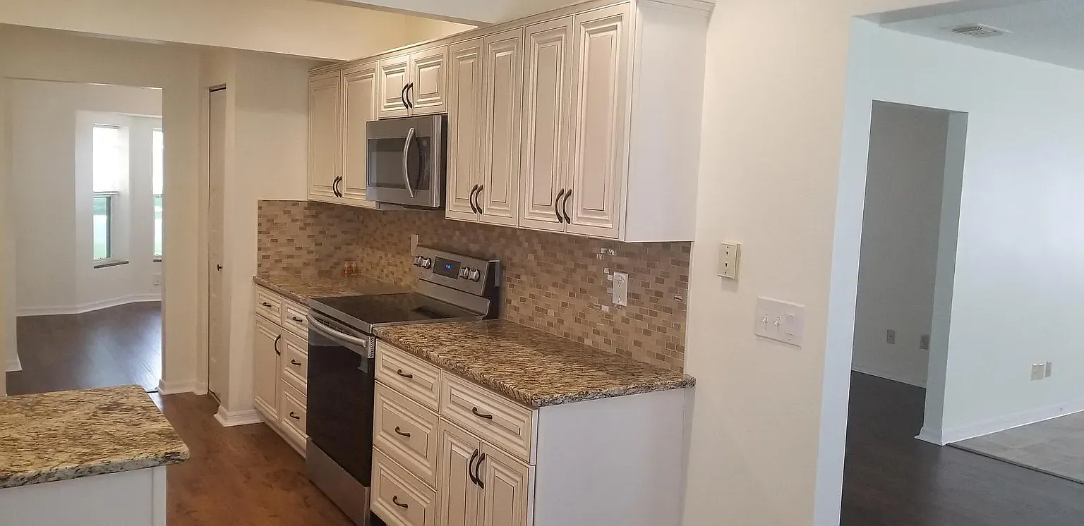 2 bed, 1727 sqft, $2,000 — Photo 2