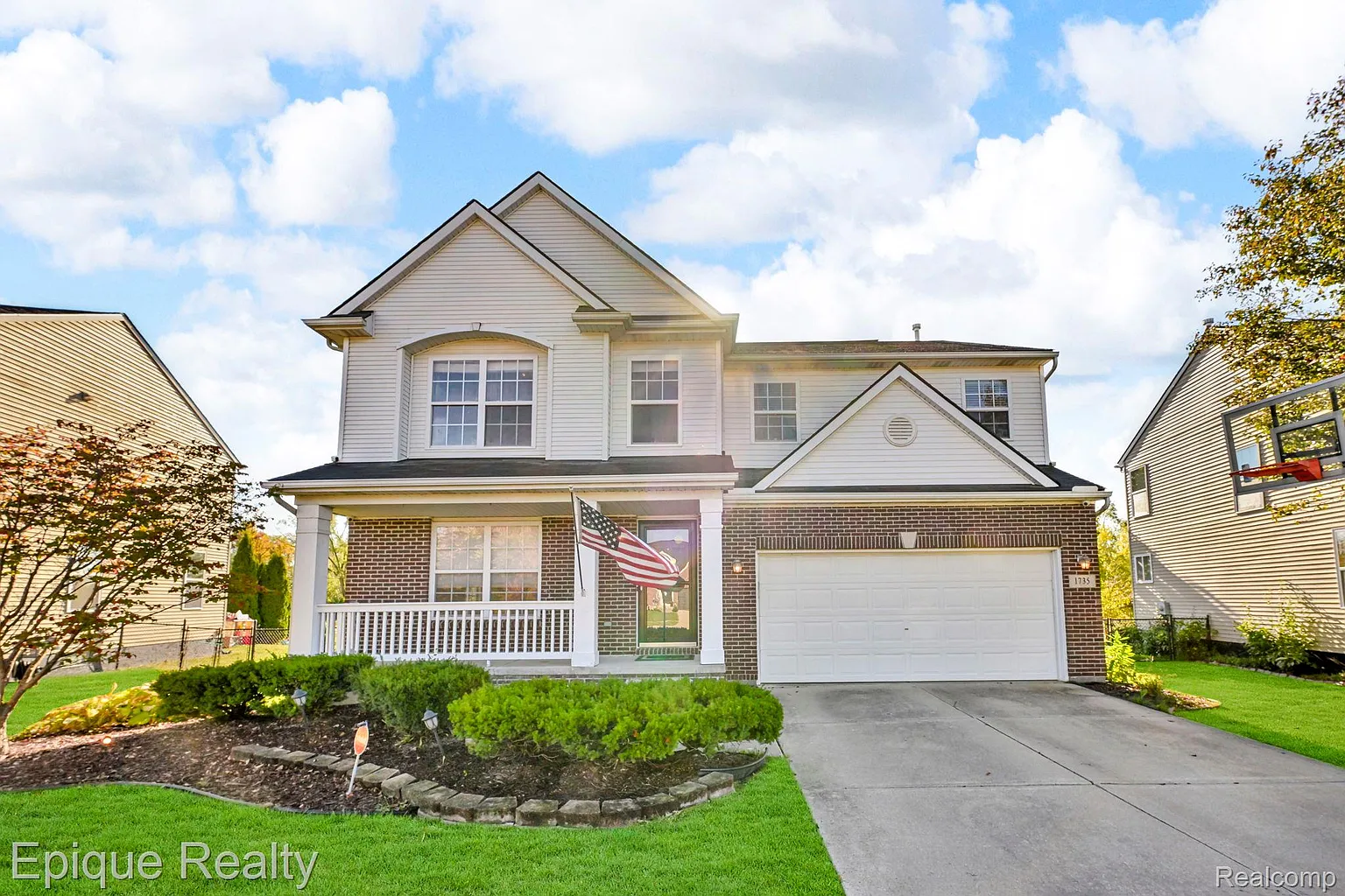 1735 Savannah Ln photo 1