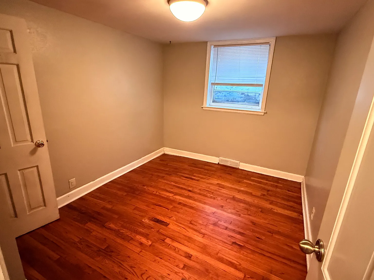 2130 Park Avenue — Photo 4