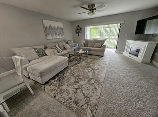 8600 NW 34th Pl APT B208, Sunrise, FL 33351
