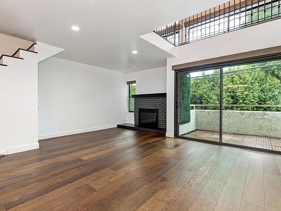 2nd image of 10926 Bluffside Dr Unit 20