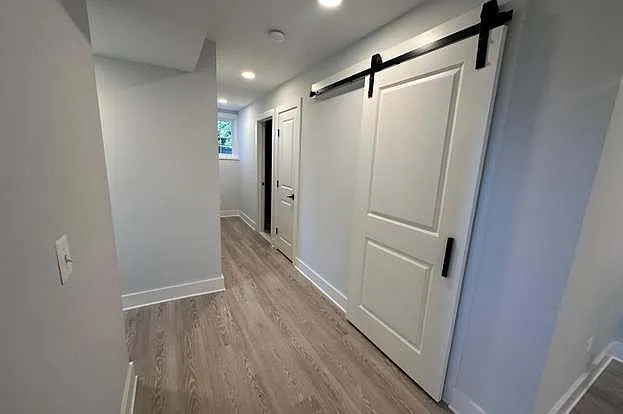 119 W Earleigh Heights Rd — Photo 15