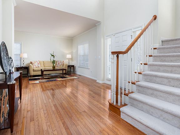 4th image of 6709 Somerknoll Dr