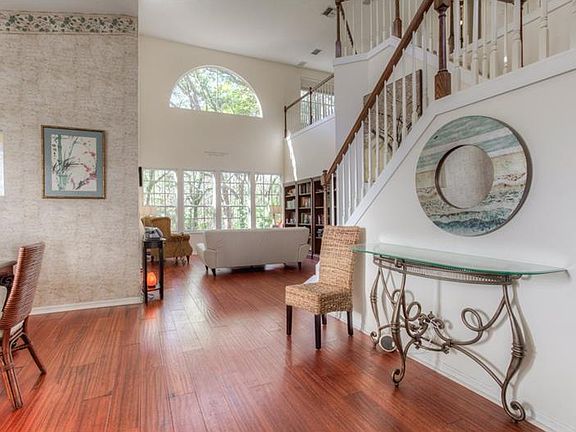 5th image of 15318 Sherwood Forest Dr